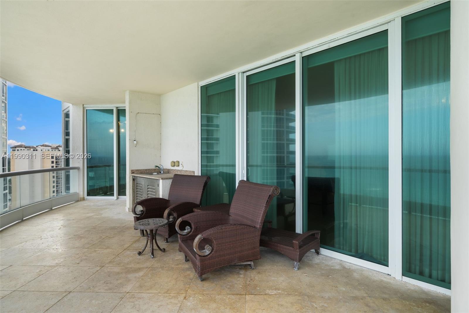 16047 Collins Ave #1604 Sunny Isles Beach, FL 33160