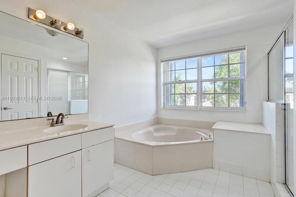 17026 NW 19th St Pembroke Pines, FL 33028