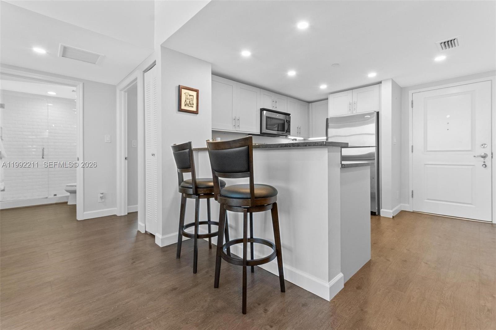 111 E Flagler St #909