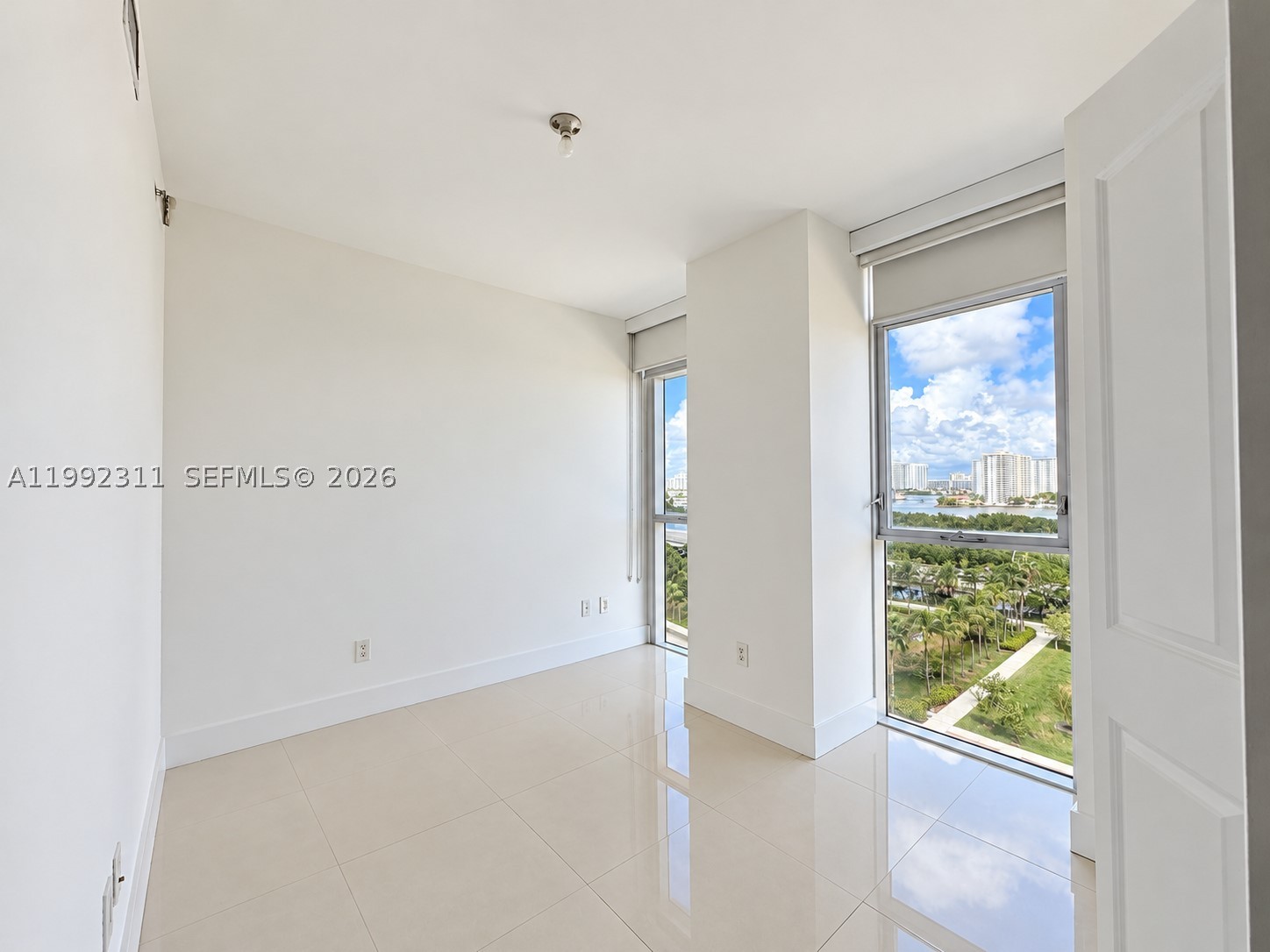 image 400 Sunny Isles13