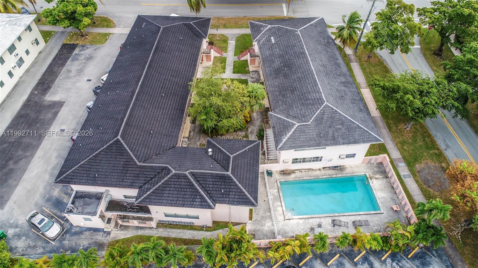 1250 S Alhambra Cir #12A Coral Gables, FL 33146