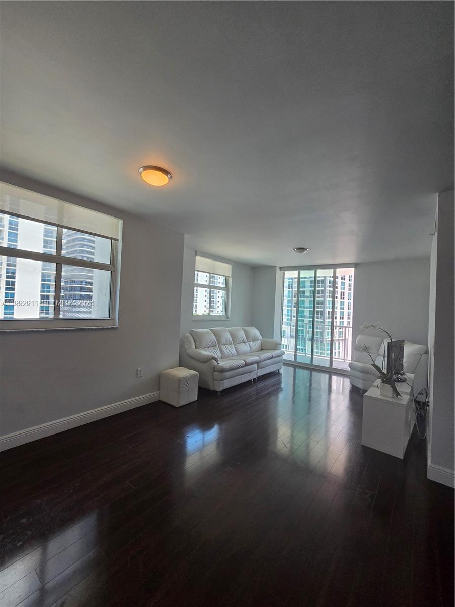 image Vue at Brickell3