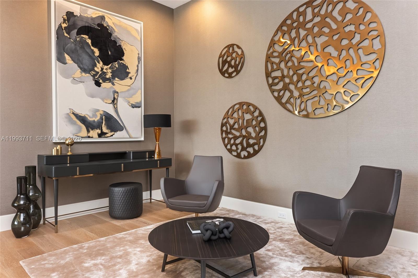 2560 Del Lago Dr Fort Lauderdale, FL 33316