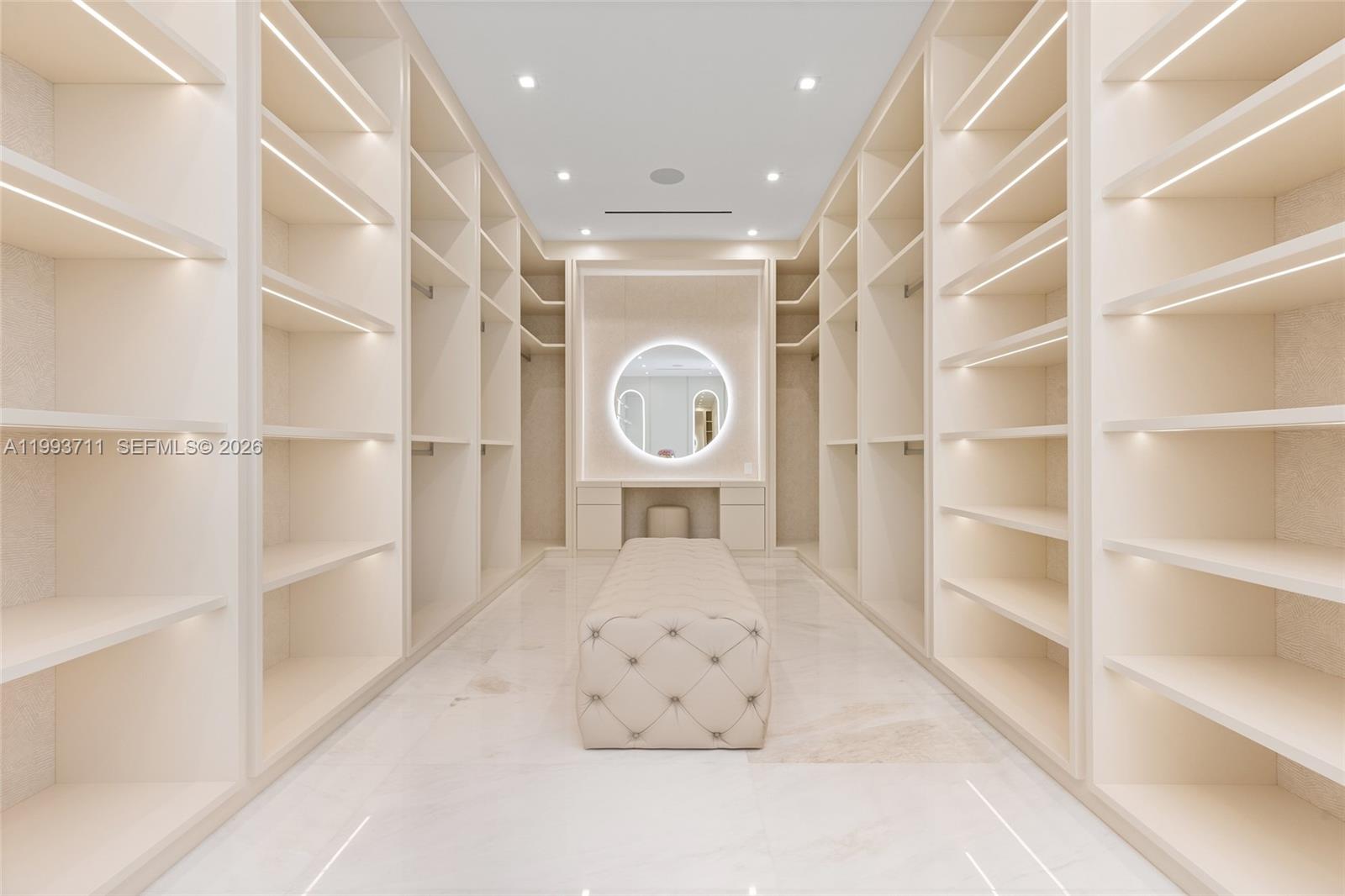 2560 Del Lago Dr Fort Lauderdale, FL 33316