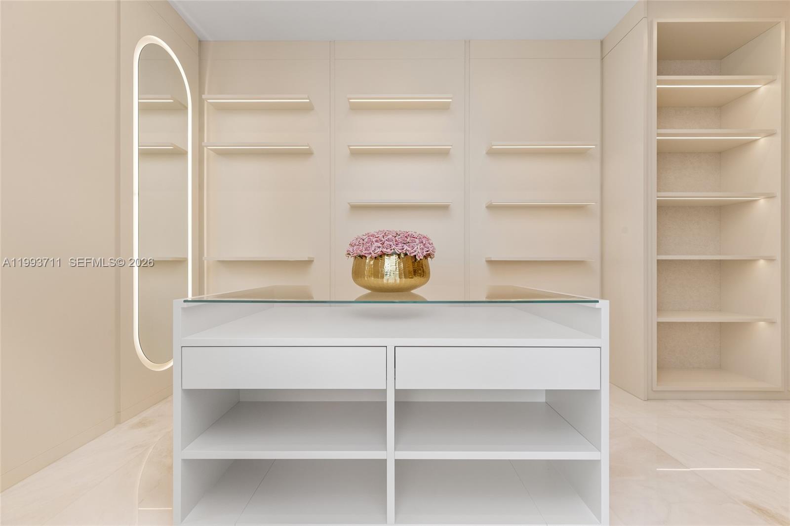 2560 Del Lago Dr Fort Lauderdale, FL 33316