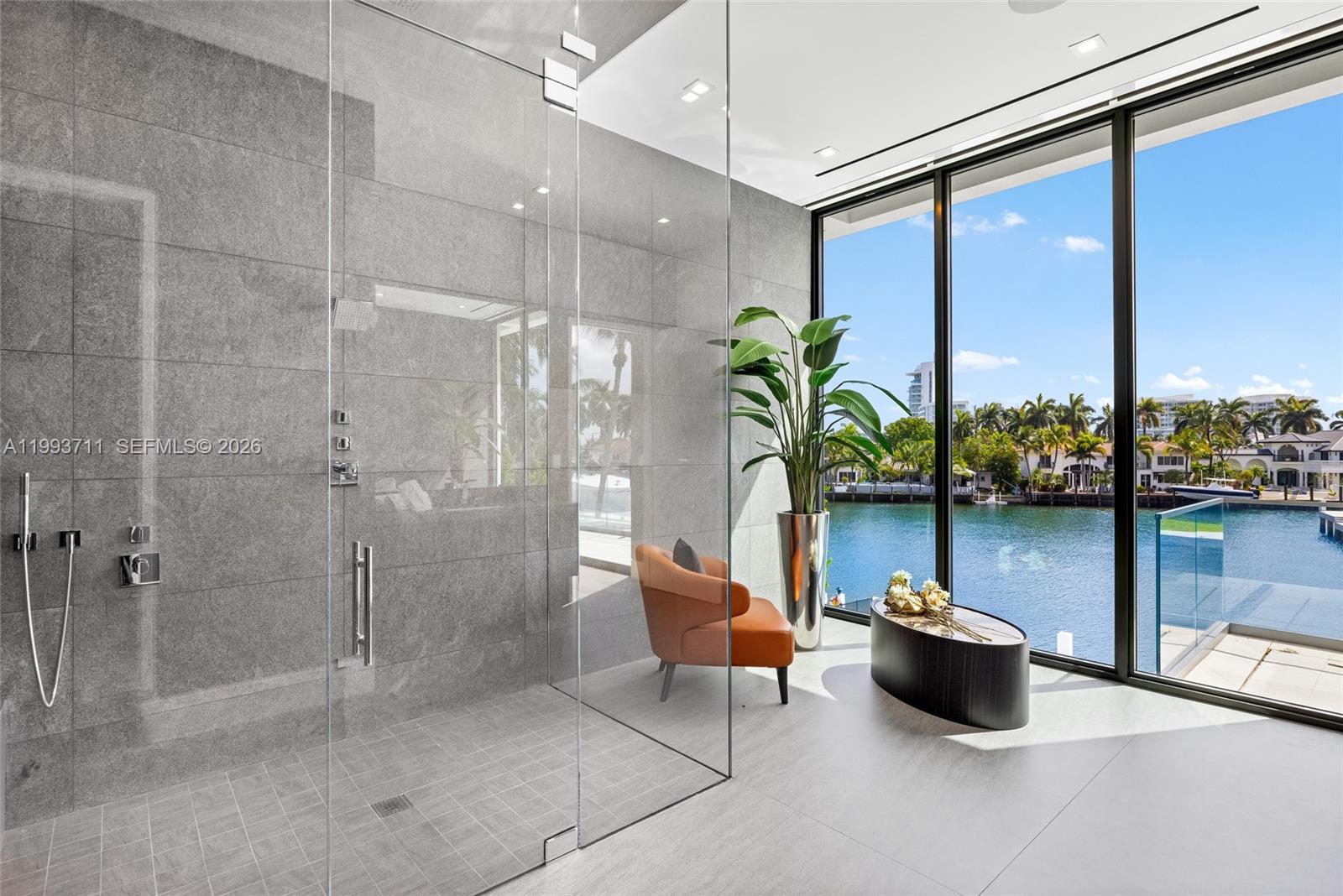 2560 Del Lago Dr Fort Lauderdale, FL 33316