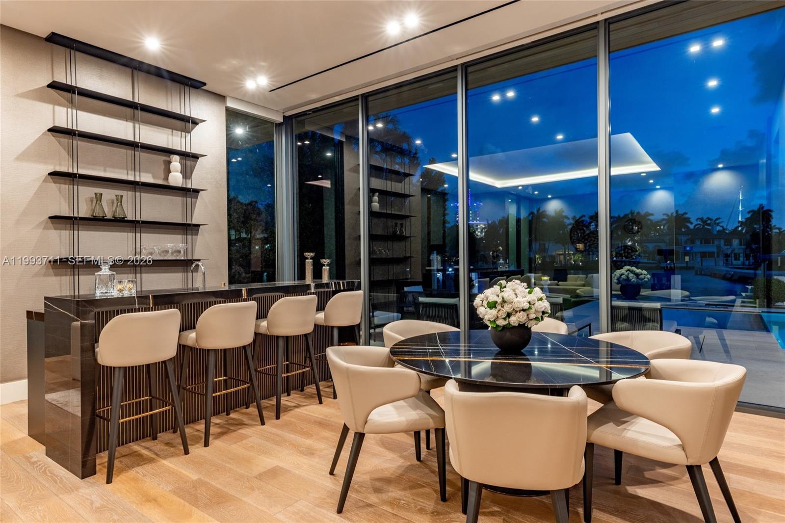 2560 Del Lago Dr Fort Lauderdale, FL 33316