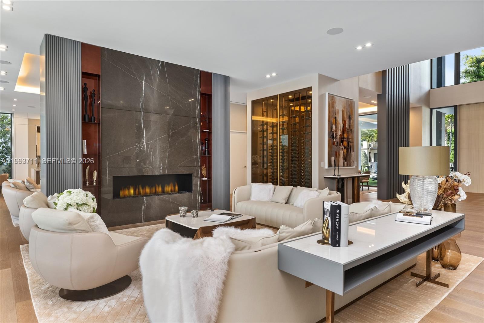 2560 Del Lago Dr Fort Lauderdale, FL 33316