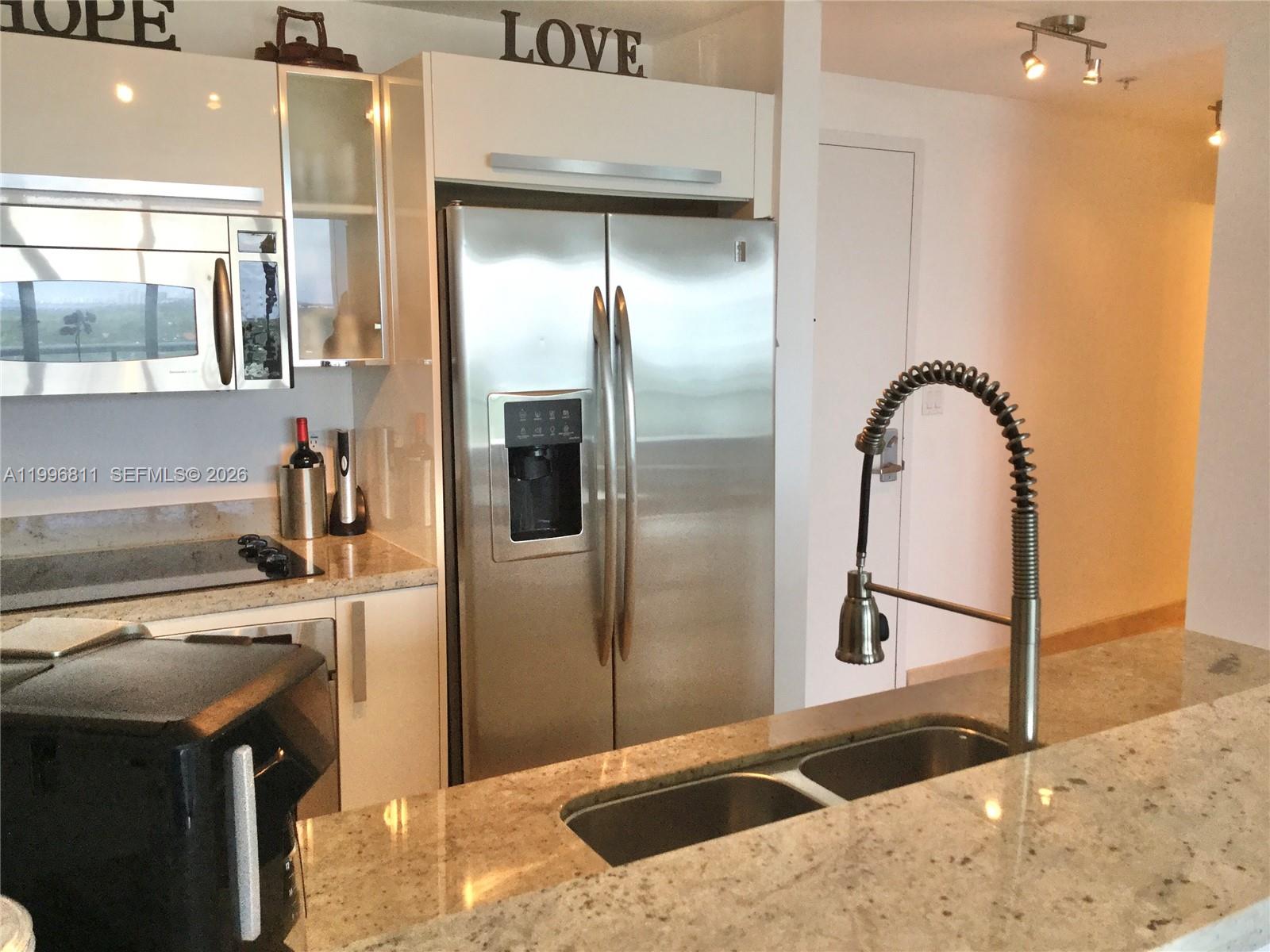 image Blue on the Bay11