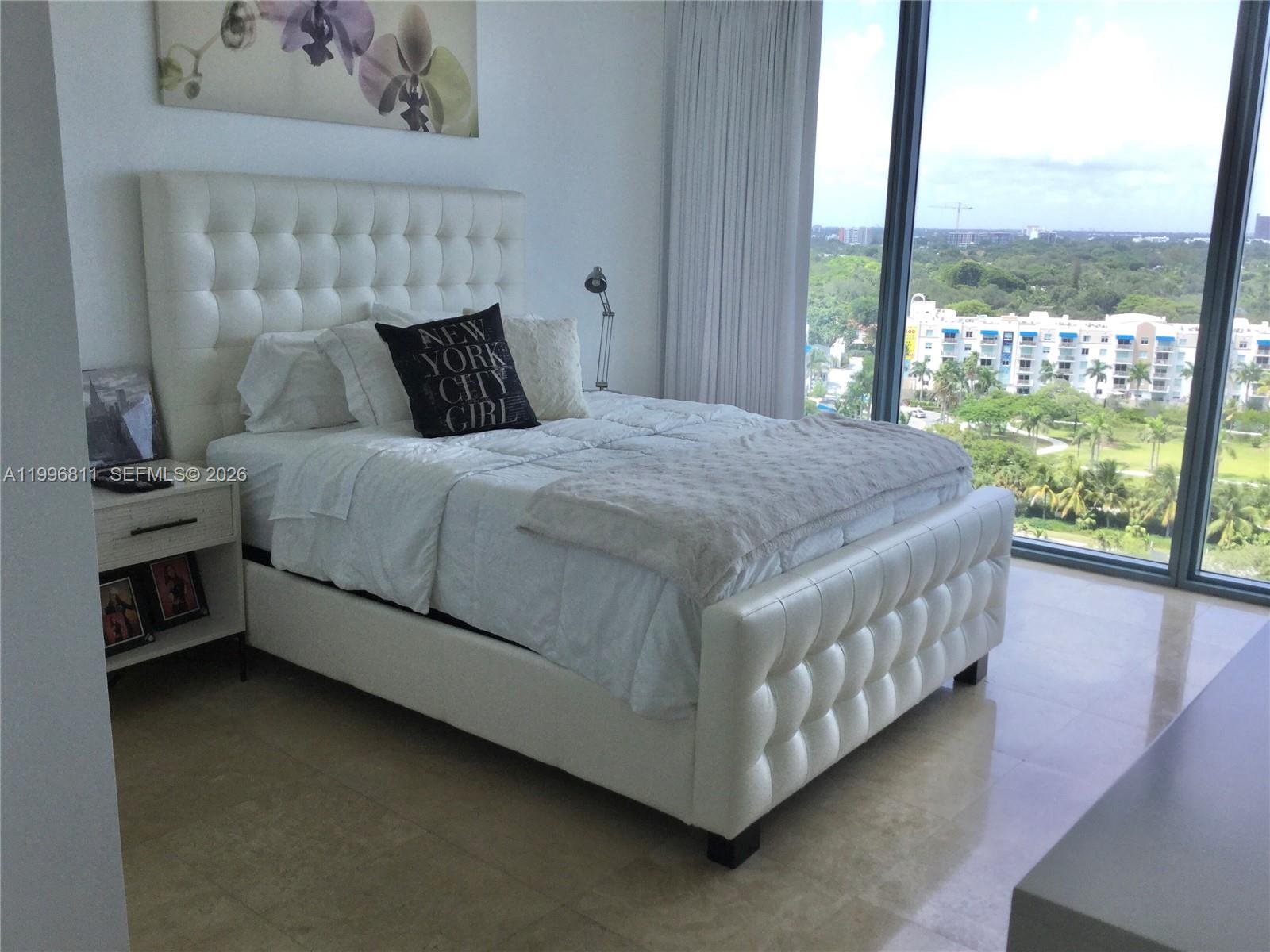 image Blue on the Bay15