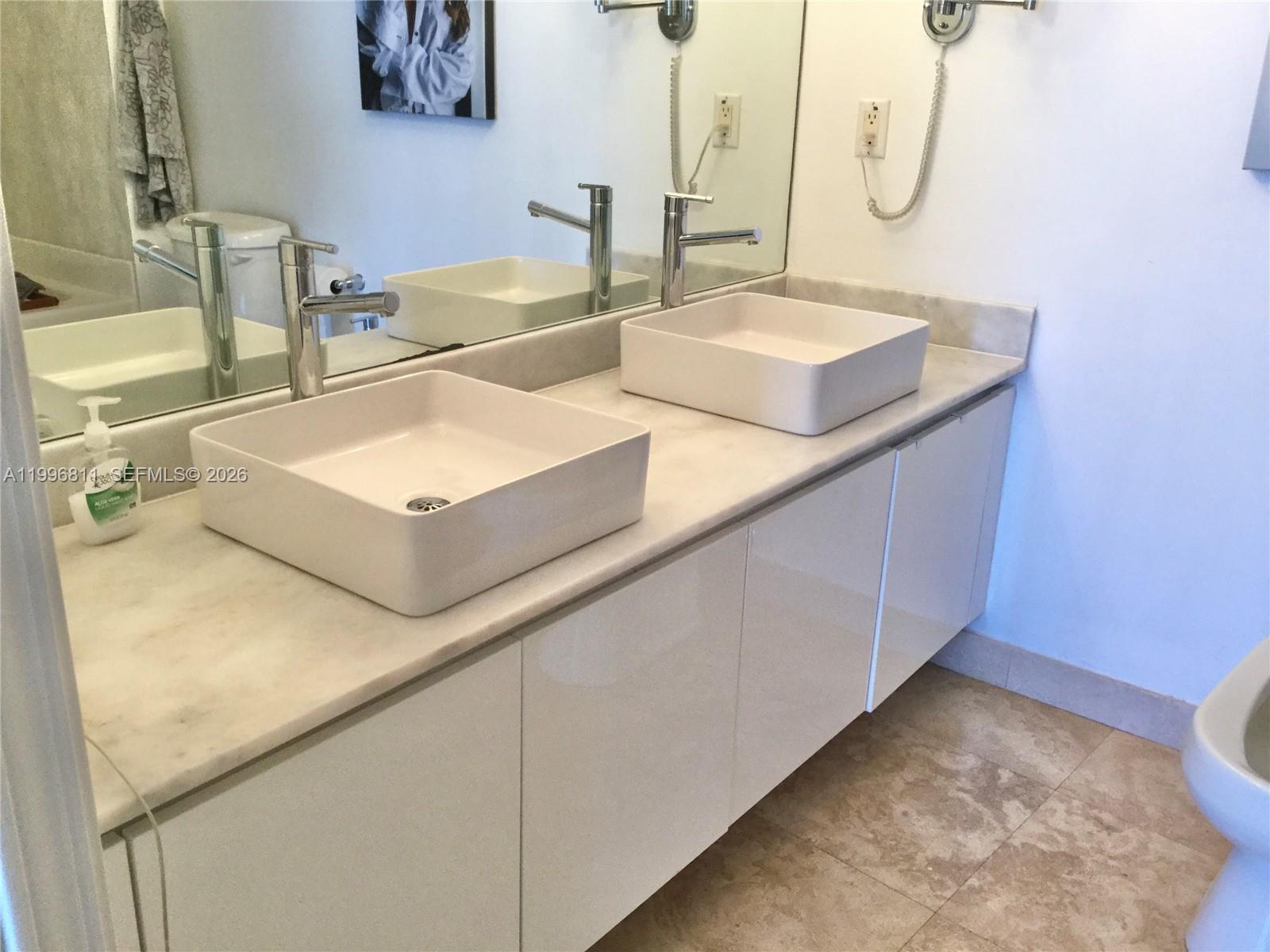 image Blue on the Bay17