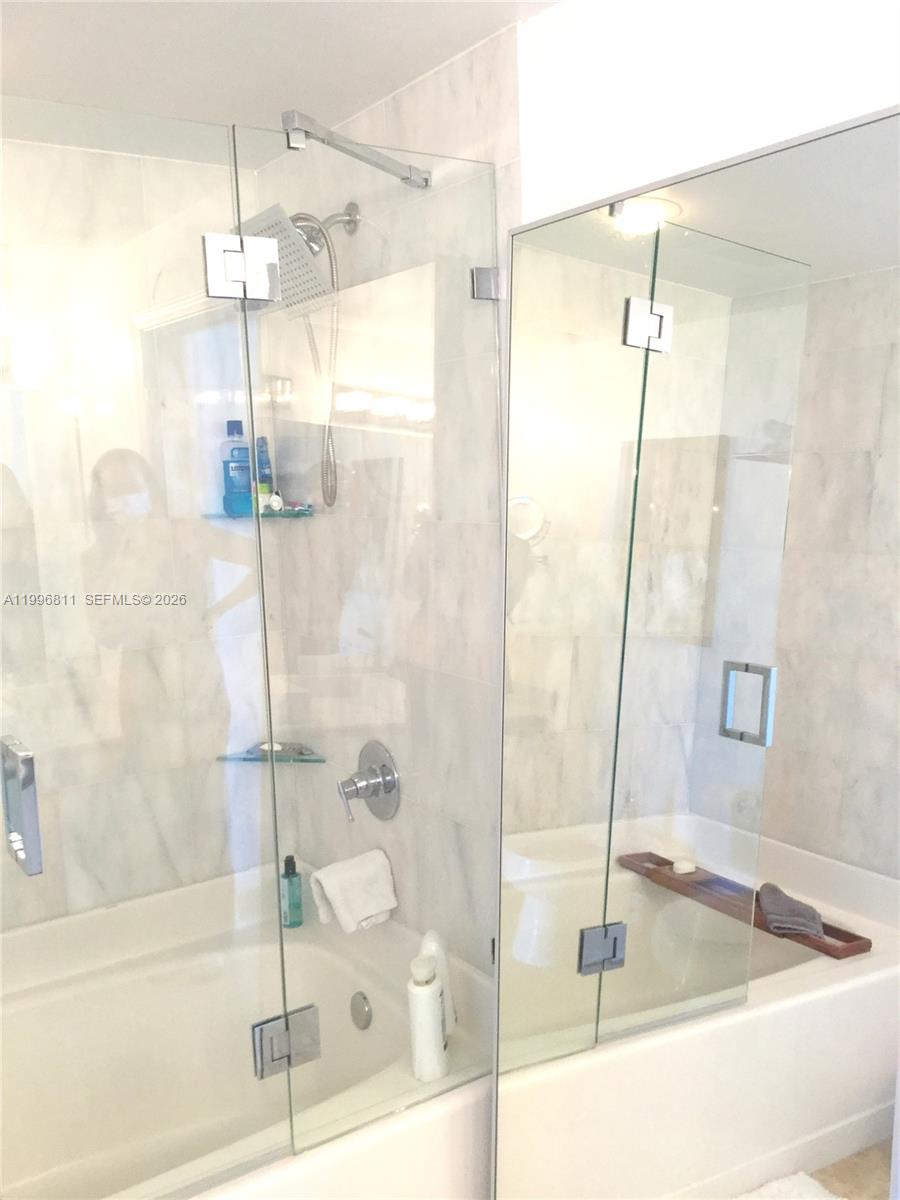 image Blue on the Bay20