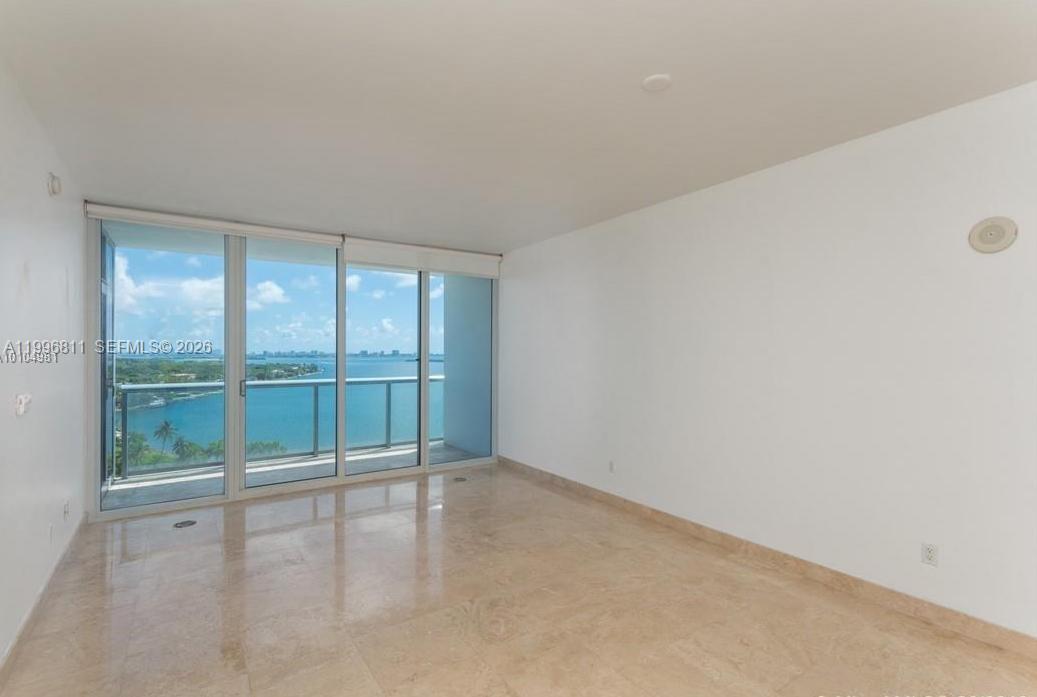 image Blue on the Bay5