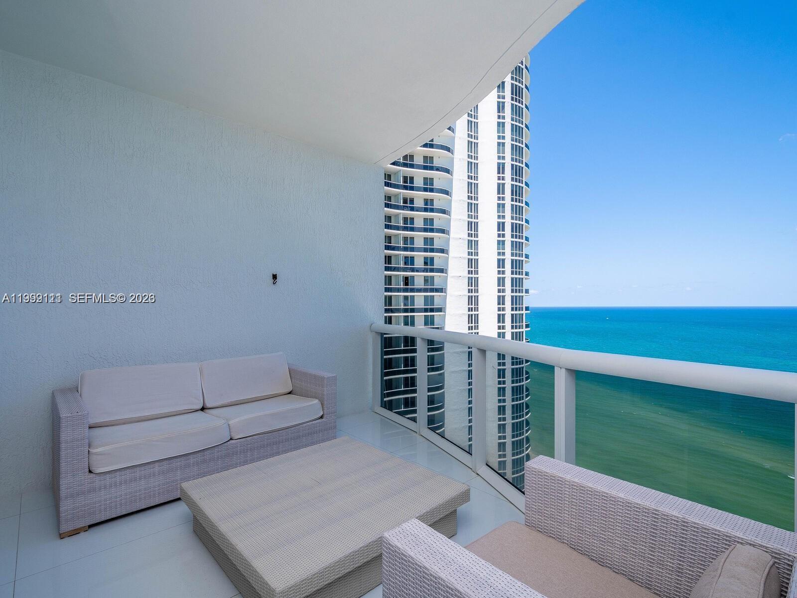 15901 Collins Ave #2504 Sunny Isles Beach, FL 33160