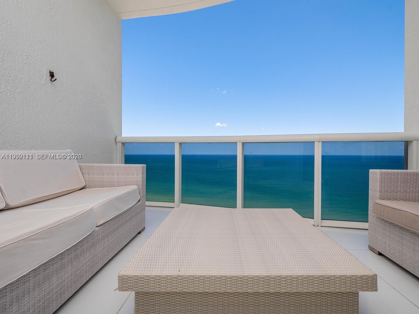 15901 Collins Ave #2504 Sunny Isles Beach, FL 33160