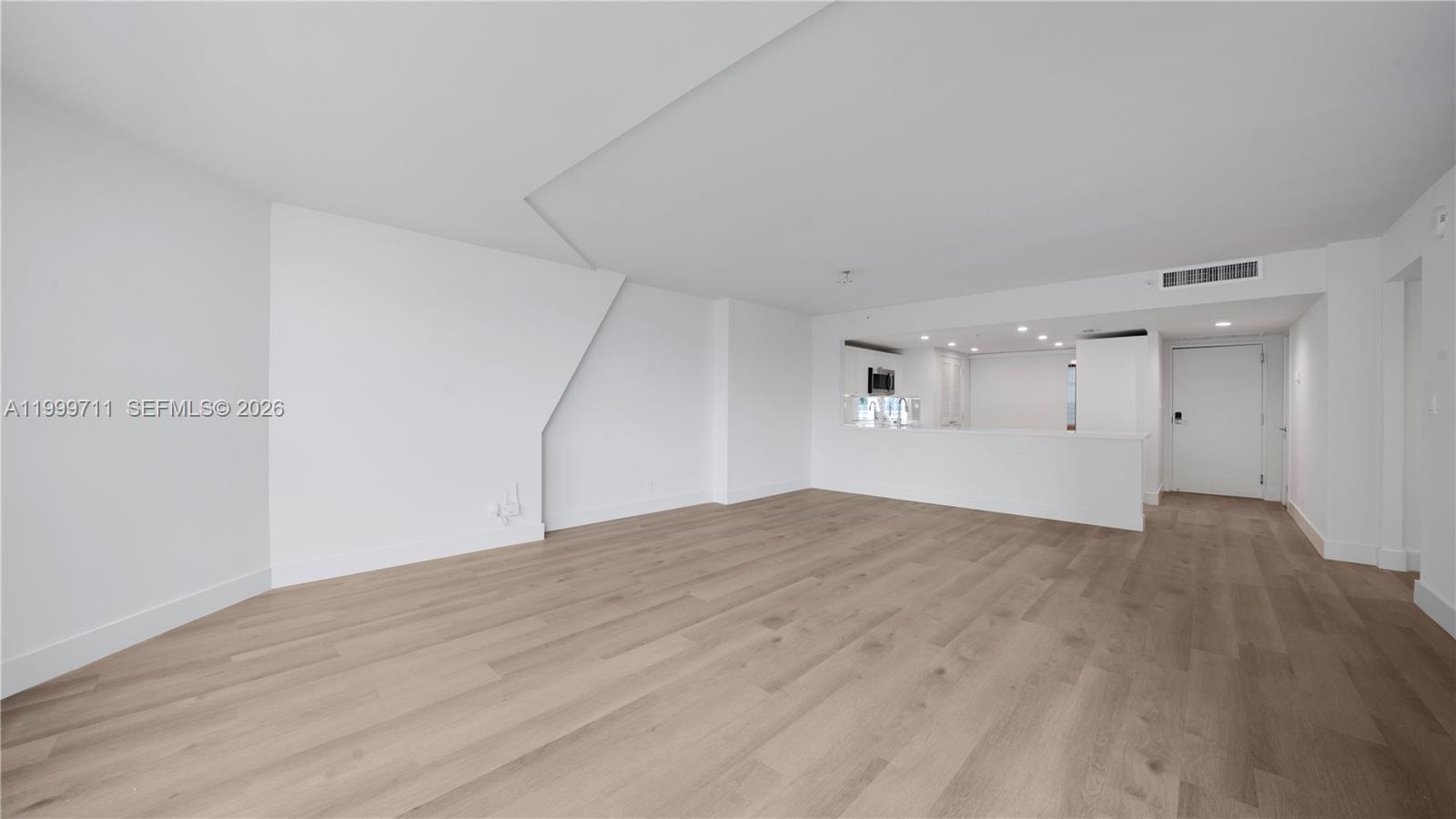 555 NE 34th St #603 Miami, FL 33137