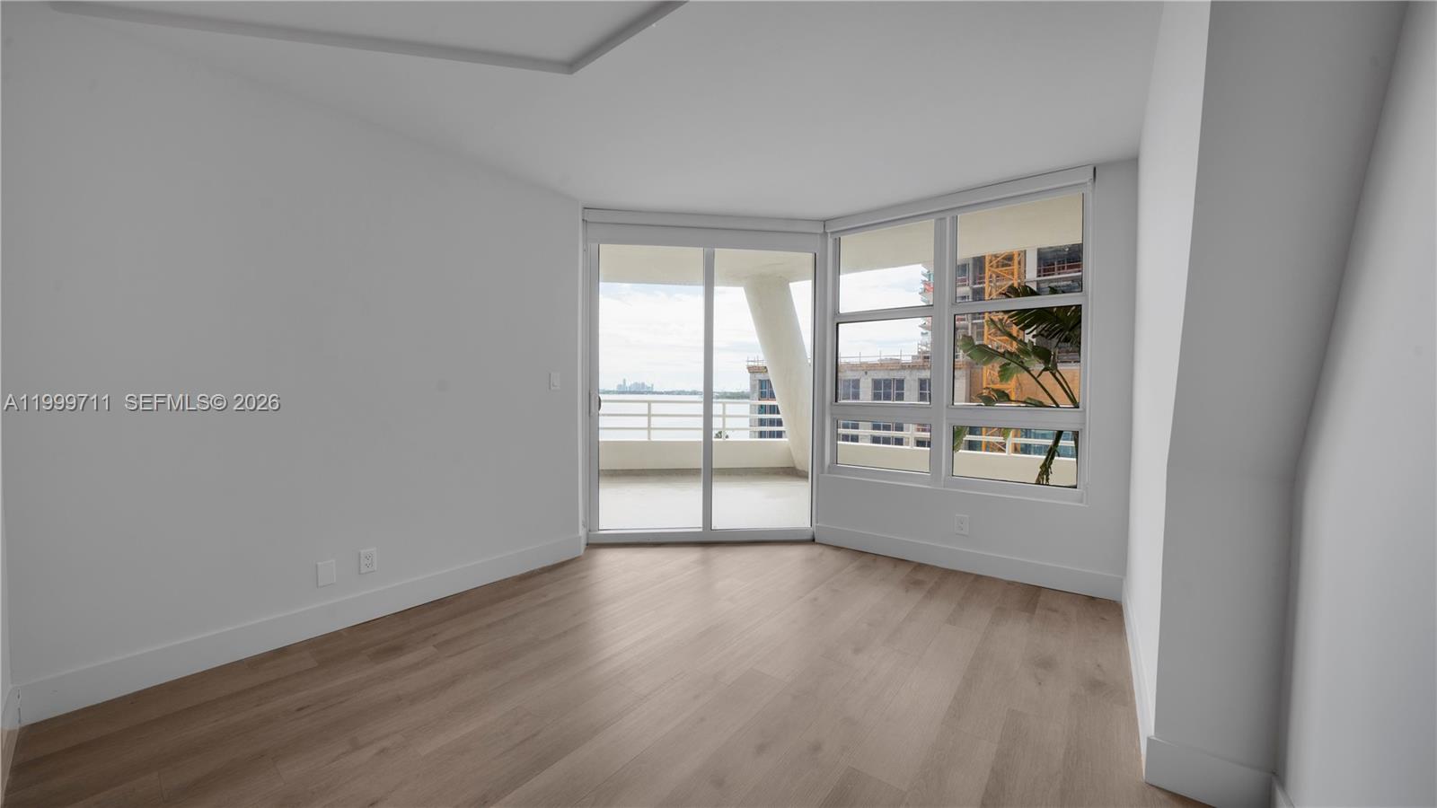 555 NE 34th St #603 Miami, FL 33137