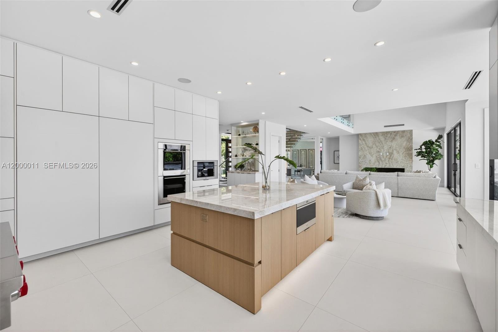 2010 Intracoastal Fort Lauderdale, FL 33305