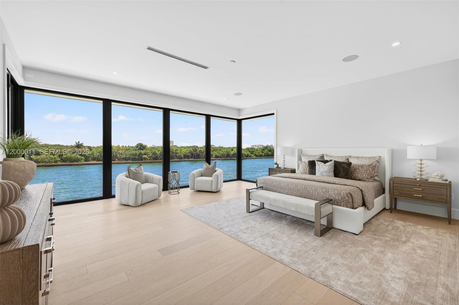 2010 Intracoastal Fort Lauderdale, FL 33305