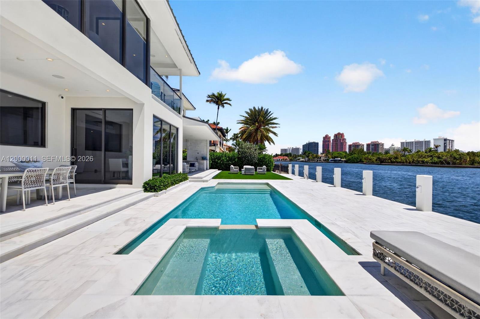 2010 Intracoastal Fort Lauderdale, FL 33305