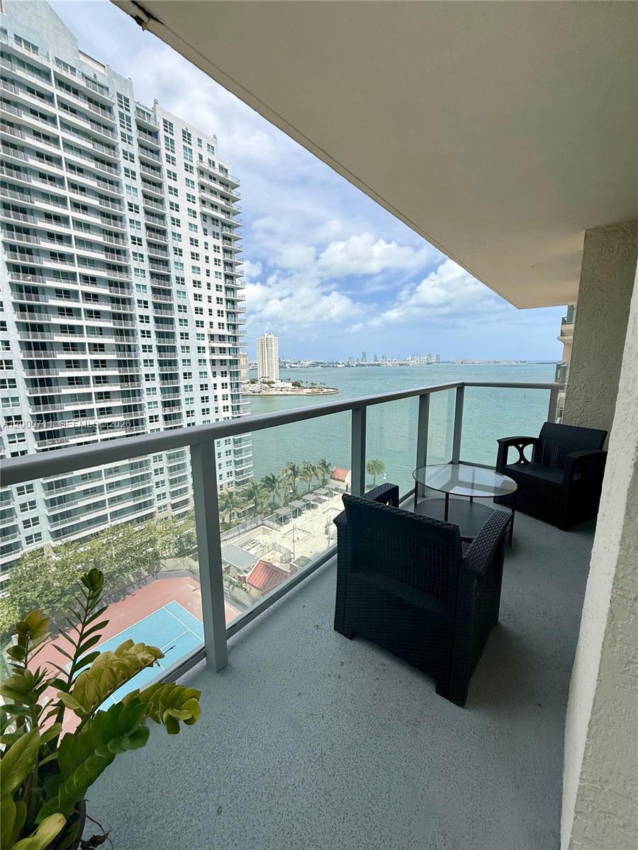 image The Mark on Brickell16