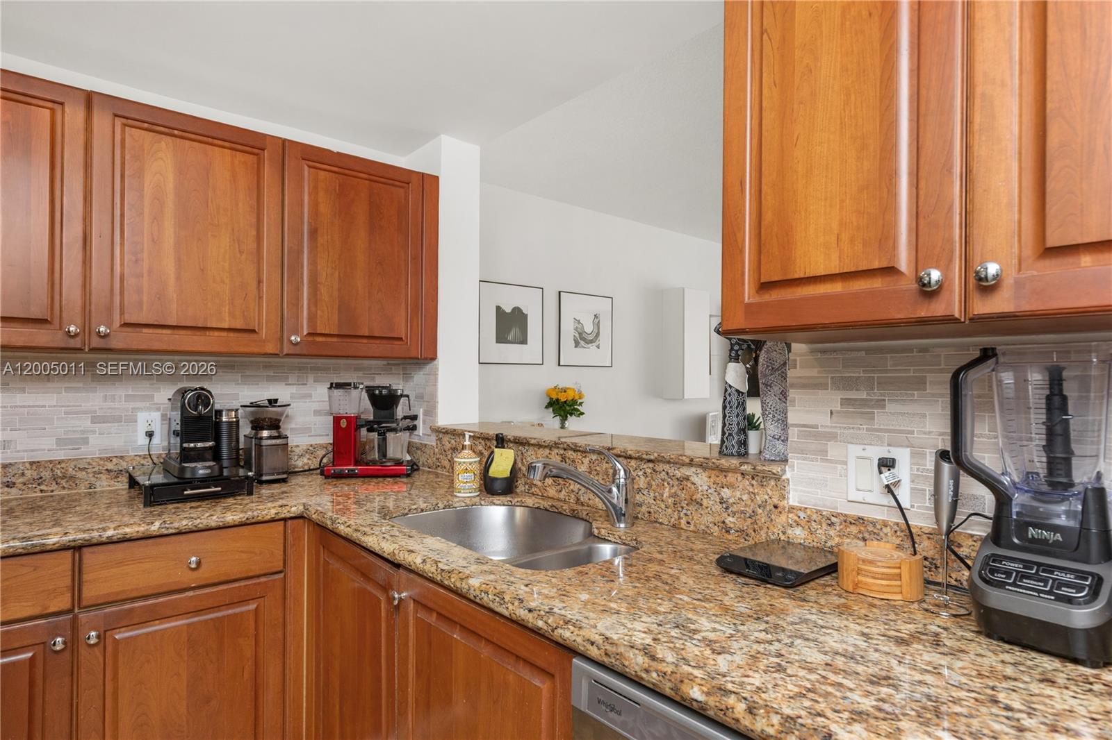 7616 SW 102nd St #411 Pinecrest, FL 33156