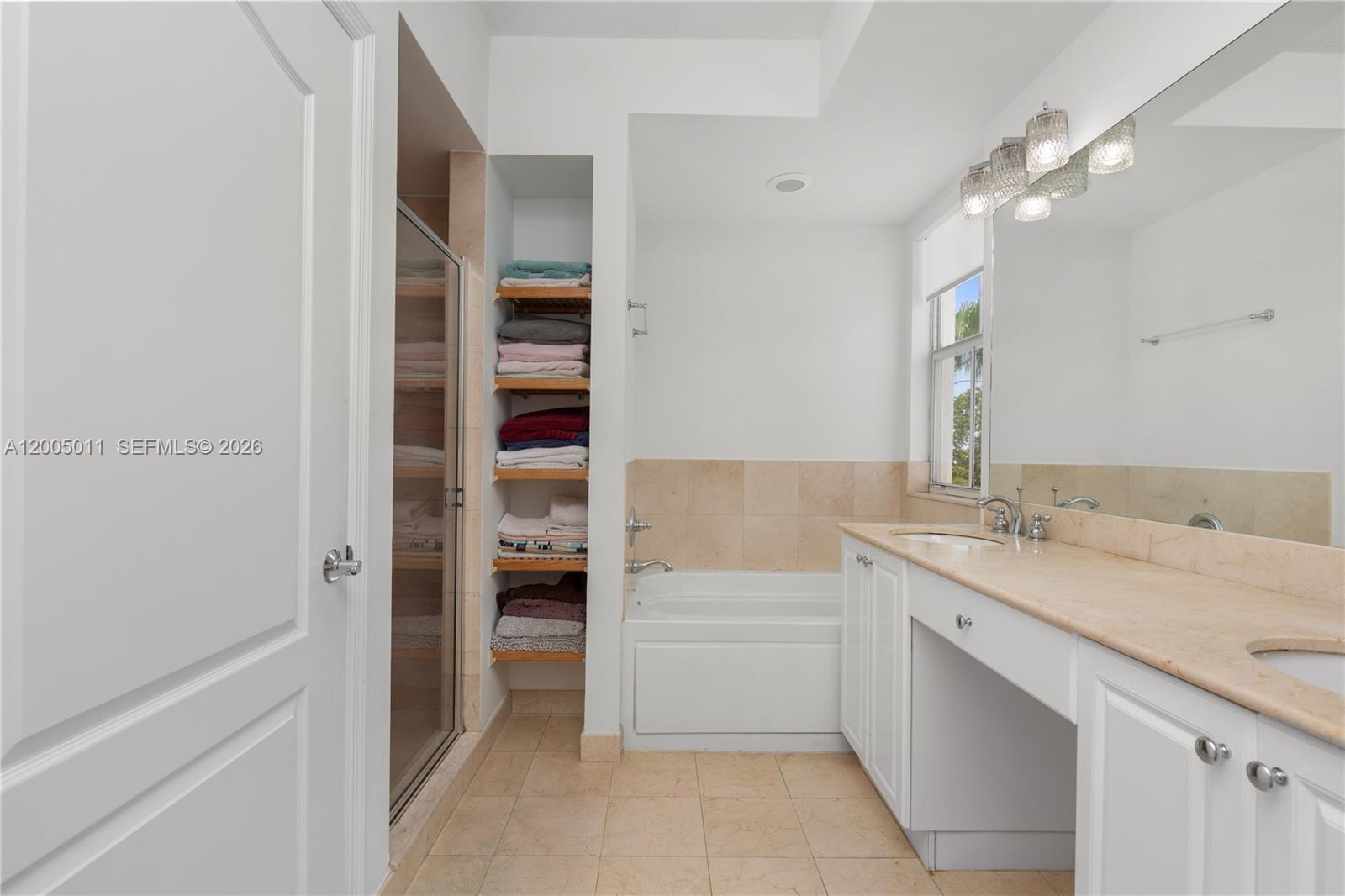 7616 SW 102nd St #411 Pinecrest, FL 33156