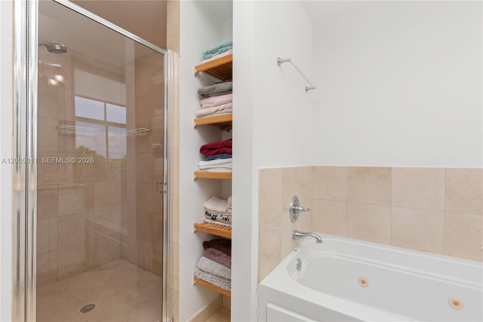 7616 SW 102nd St #411 Pinecrest, FL 33156