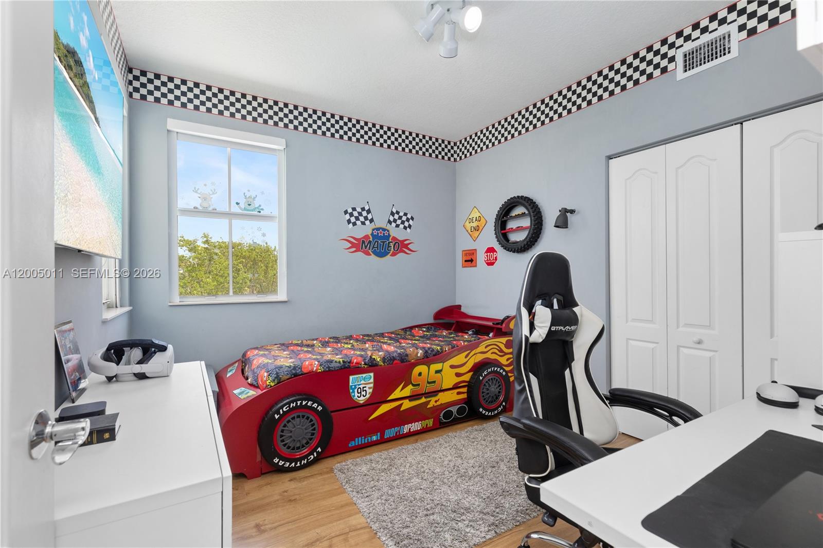 7616 SW 102nd St #411 Pinecrest, FL 33156