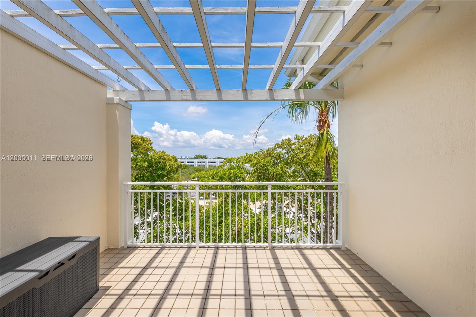 7616 SW 102nd St #411 Pinecrest, FL 33156