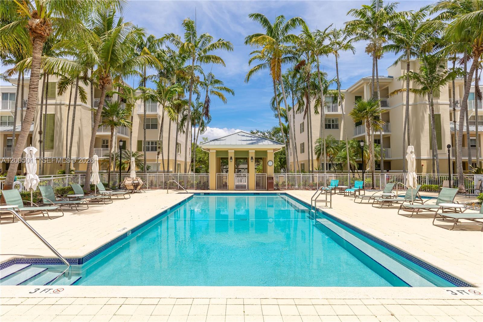 7616 SW 102nd St #411 Pinecrest, FL 33156