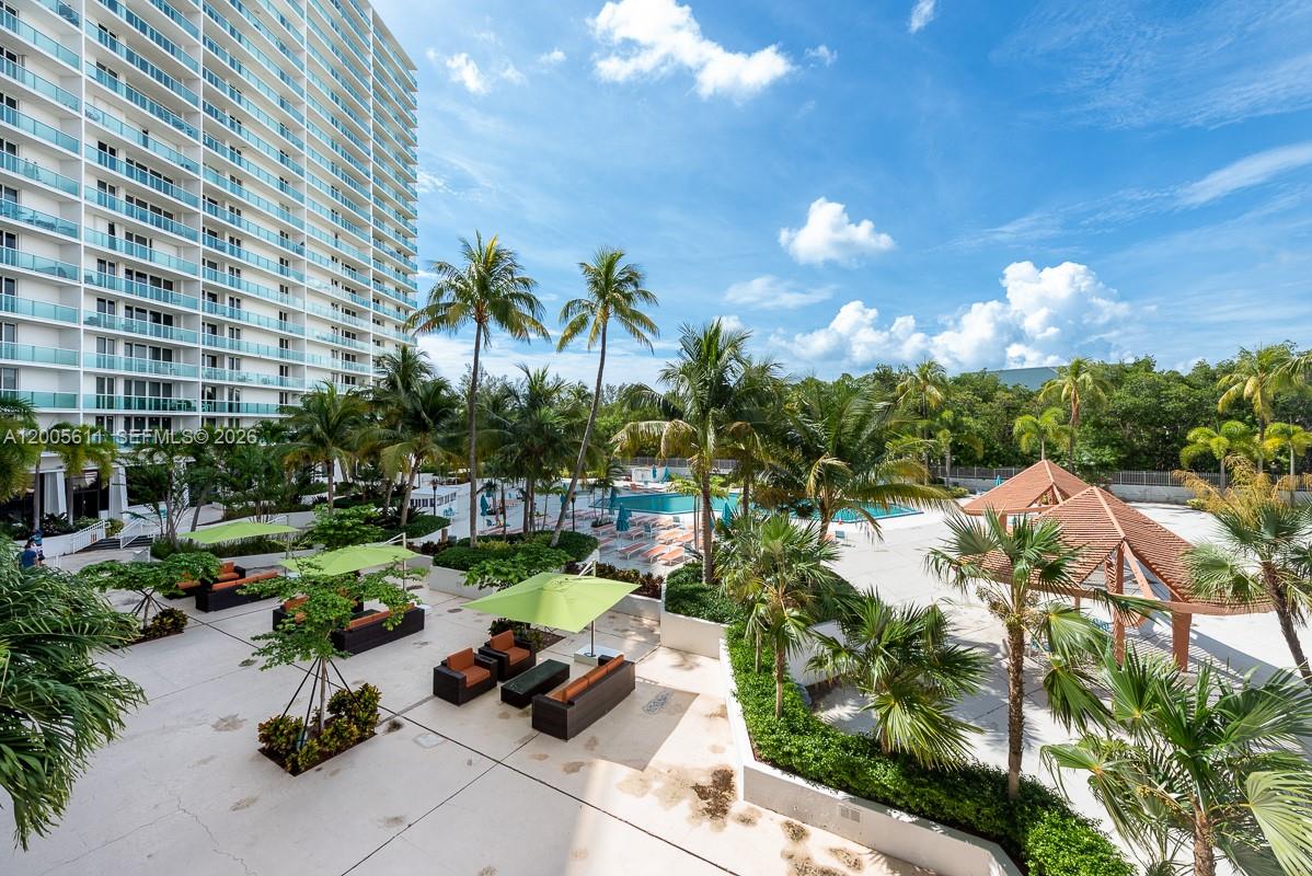 100 NE Bayview Dr #226 Sunny Isles Beach, FL 33160