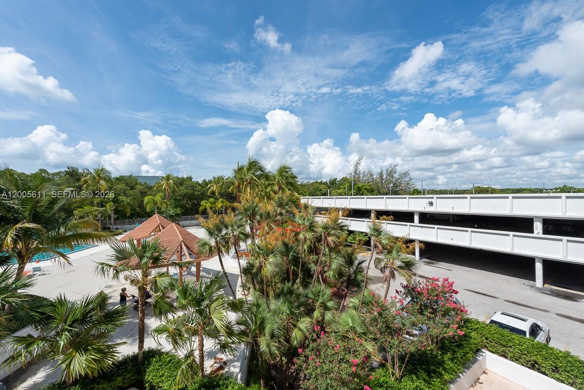 100 NE Bayview Dr #226 Sunny Isles Beach, FL 33160