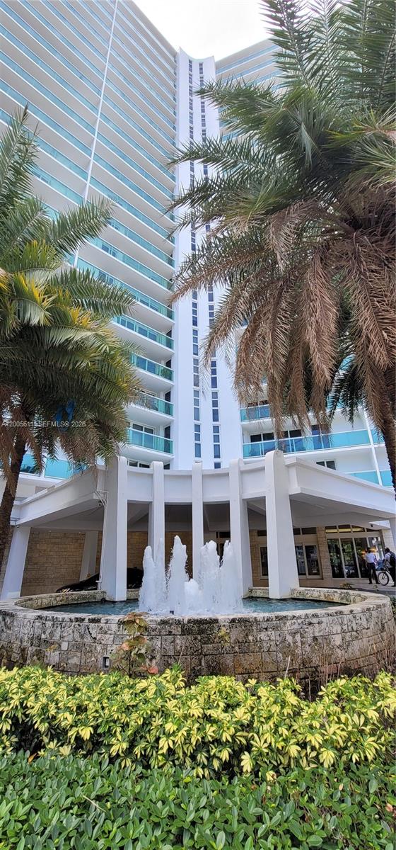 100 NE Bayview Dr #226 Sunny Isles Beach, FL 33160