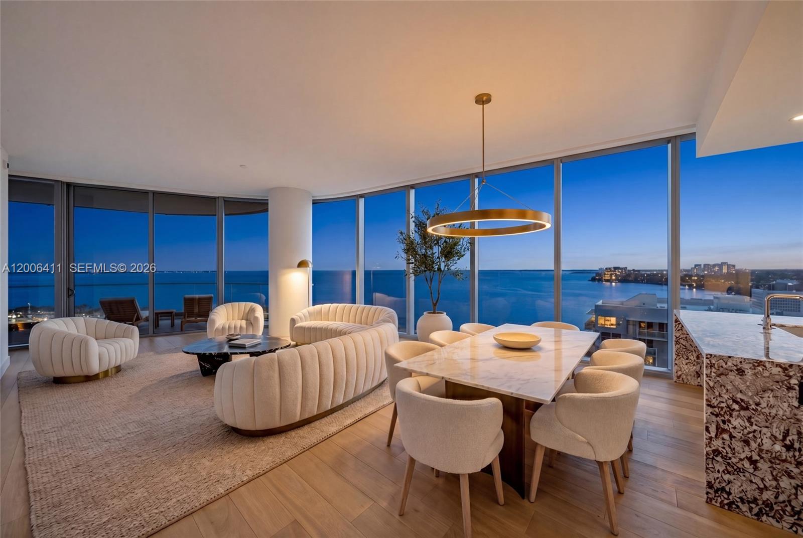 image Una Residences0