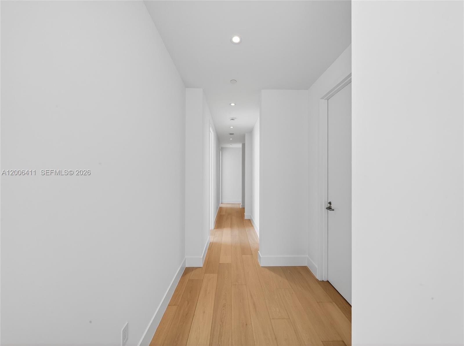 175 SE 25th Rd #1202 Miami, FL 33129