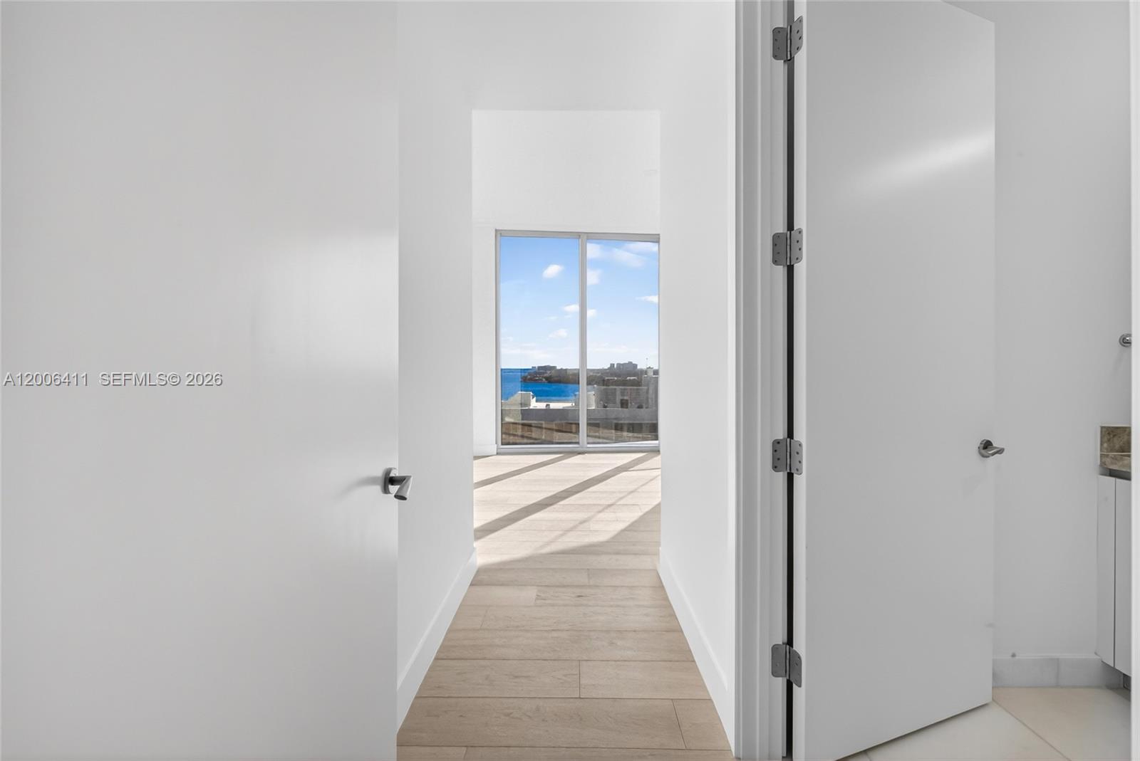 175 SE 25th Rd #1202 Miami, FL 33129