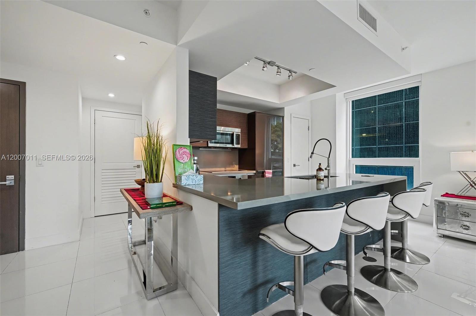 image The Bond on Brickell9