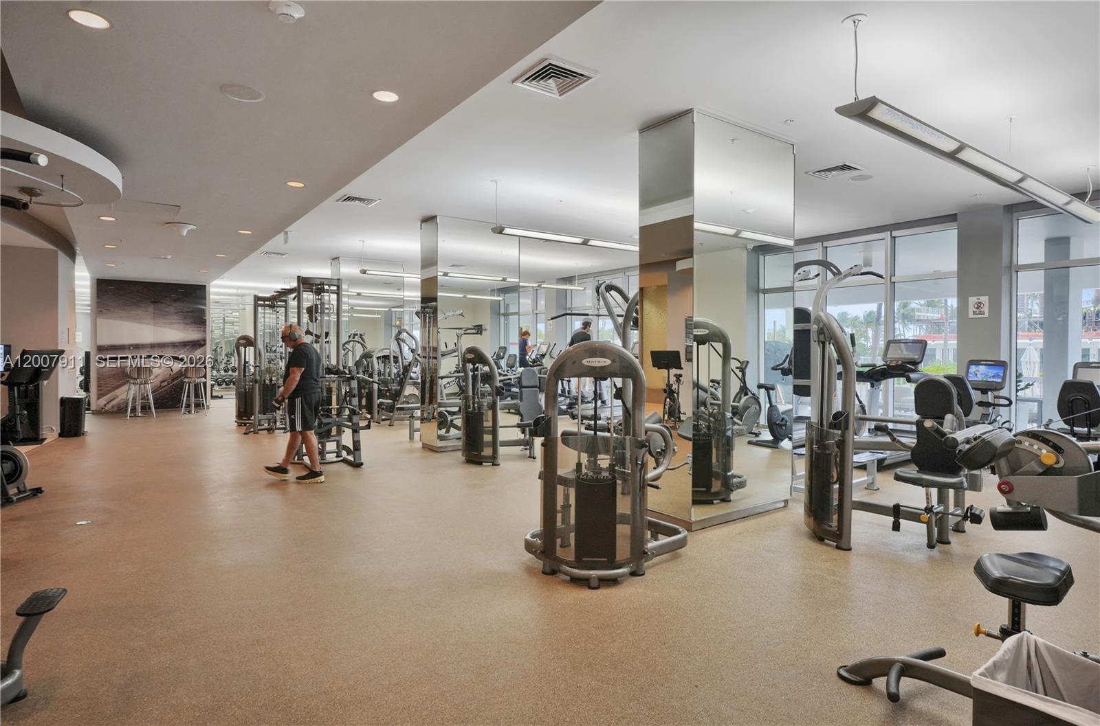 10275 Collins Ave #315 Bal Harbour, FL 33154