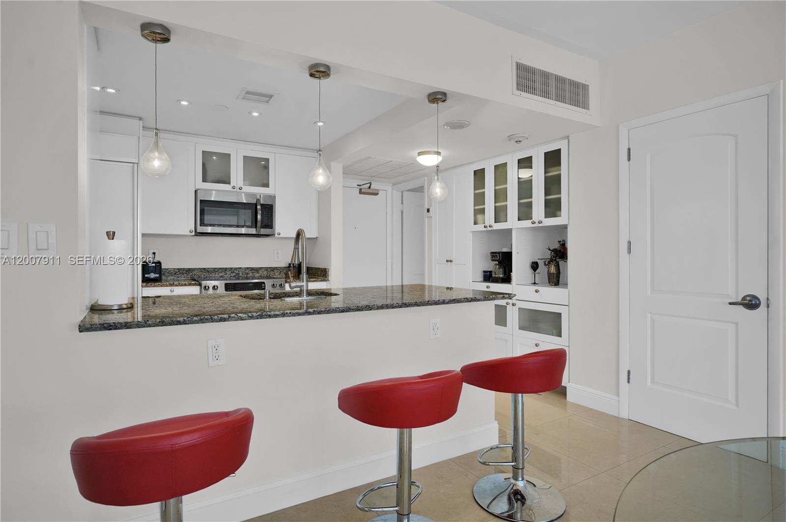 10275 Collins Ave #315 Bal Harbour, FL 33154