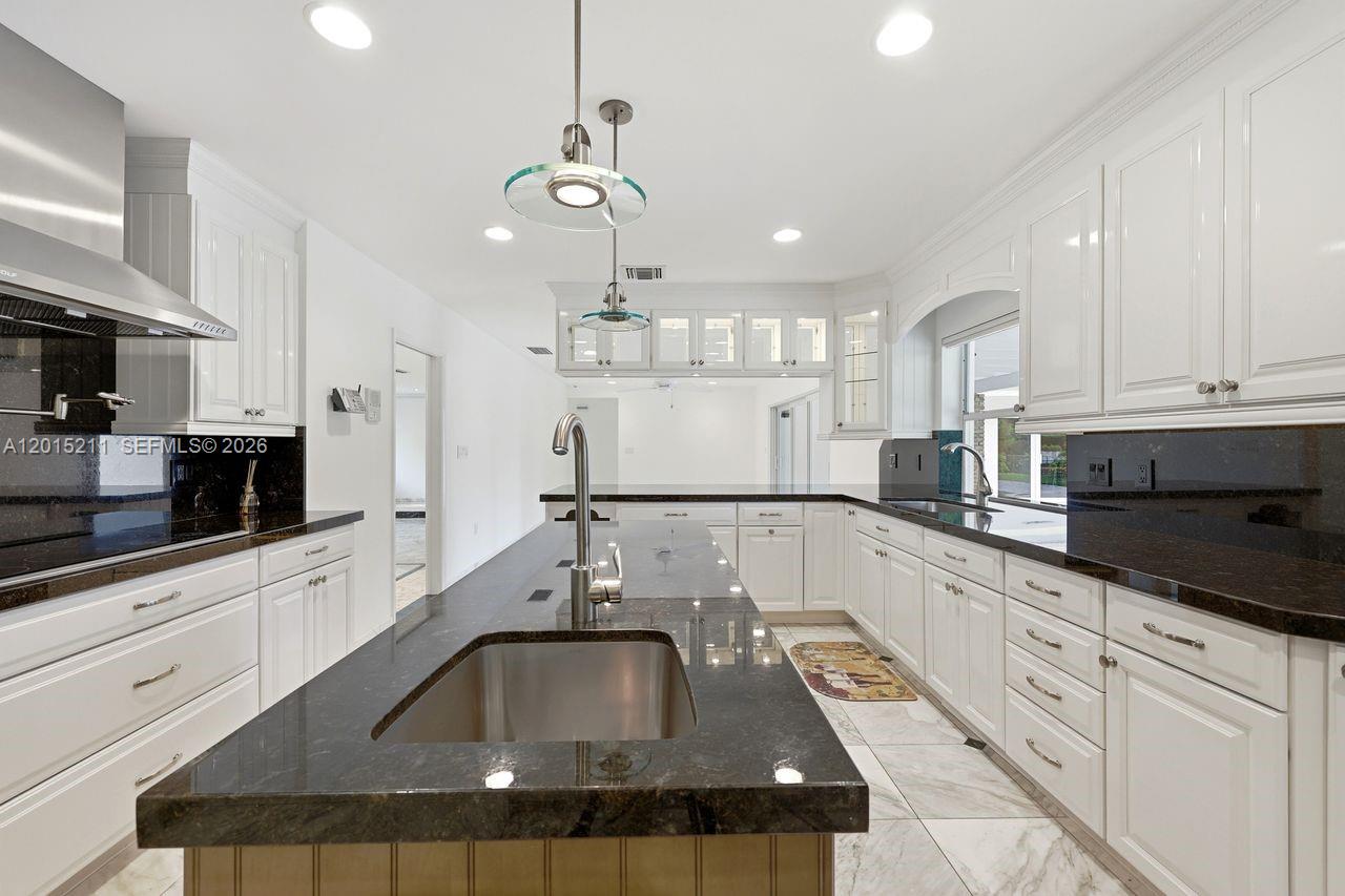 13060 SW 70th Ave Pinecrest, FL 33156