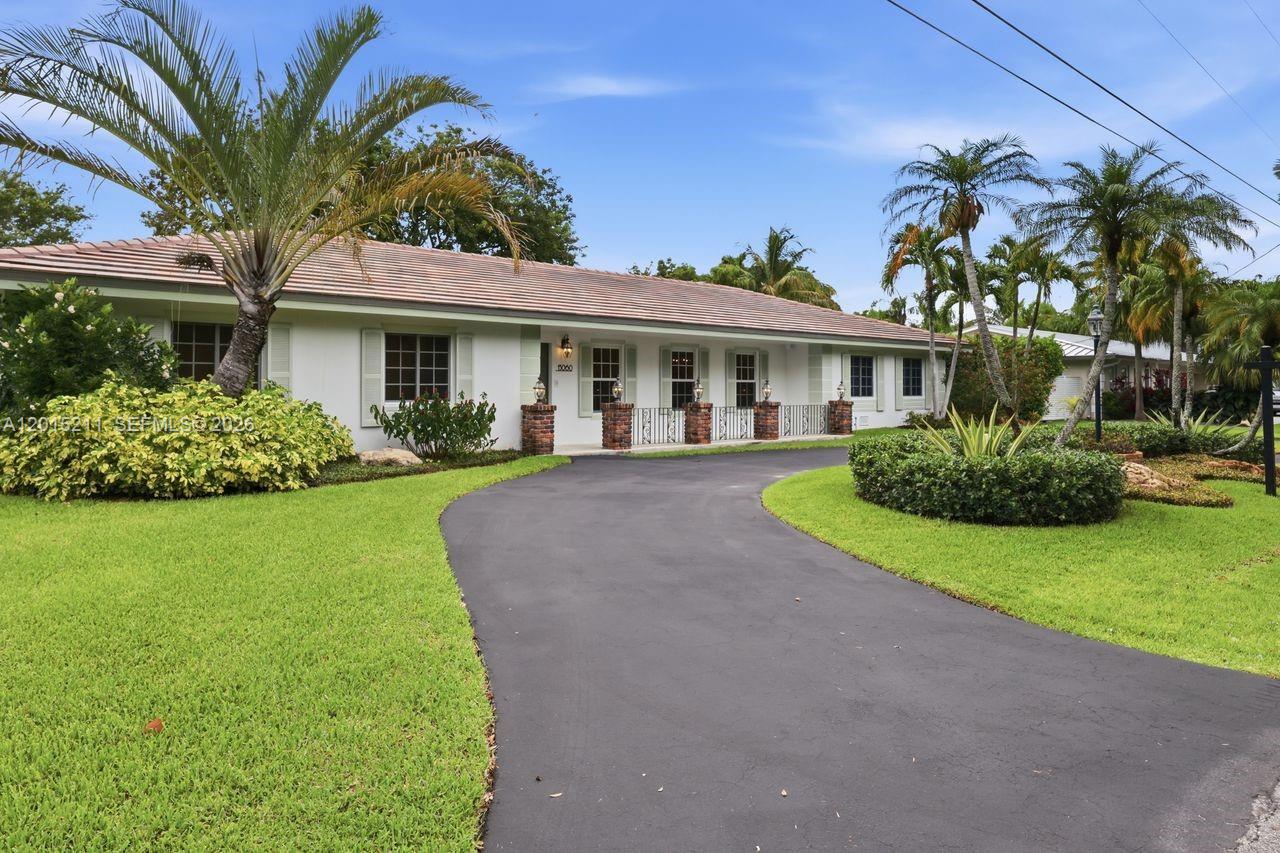 13060 SW 70th Ave Pinecrest, FL 33156