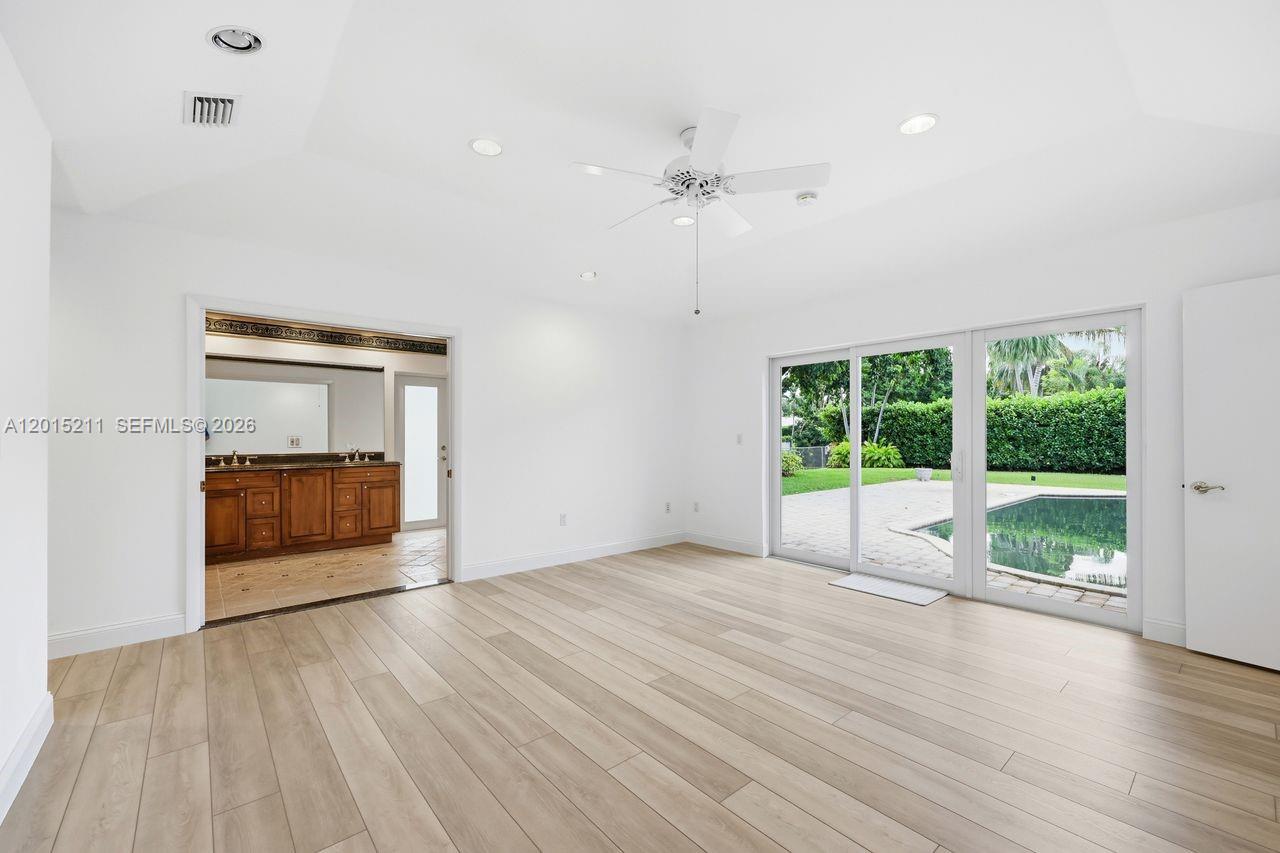13060 SW 70th Ave Pinecrest, FL 33156