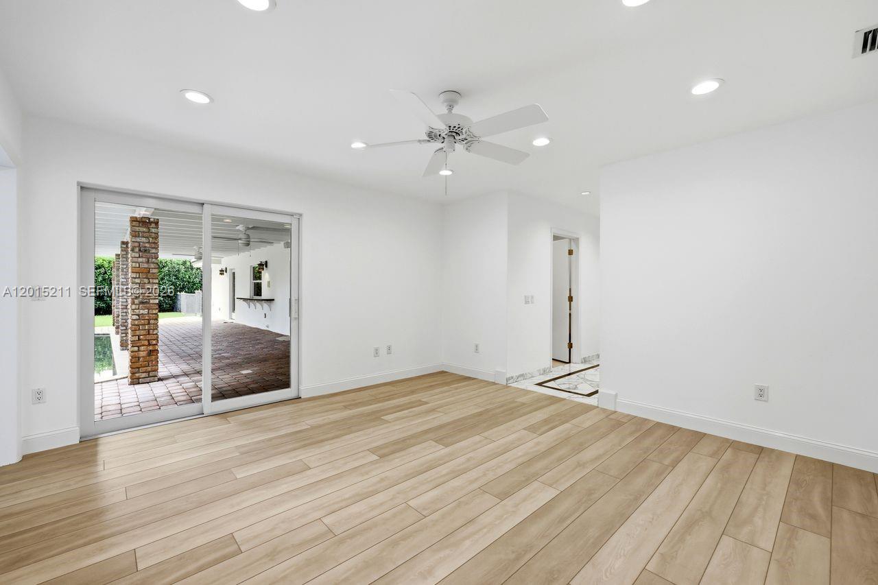 13060 SW 70th Ave Pinecrest, FL 33156
