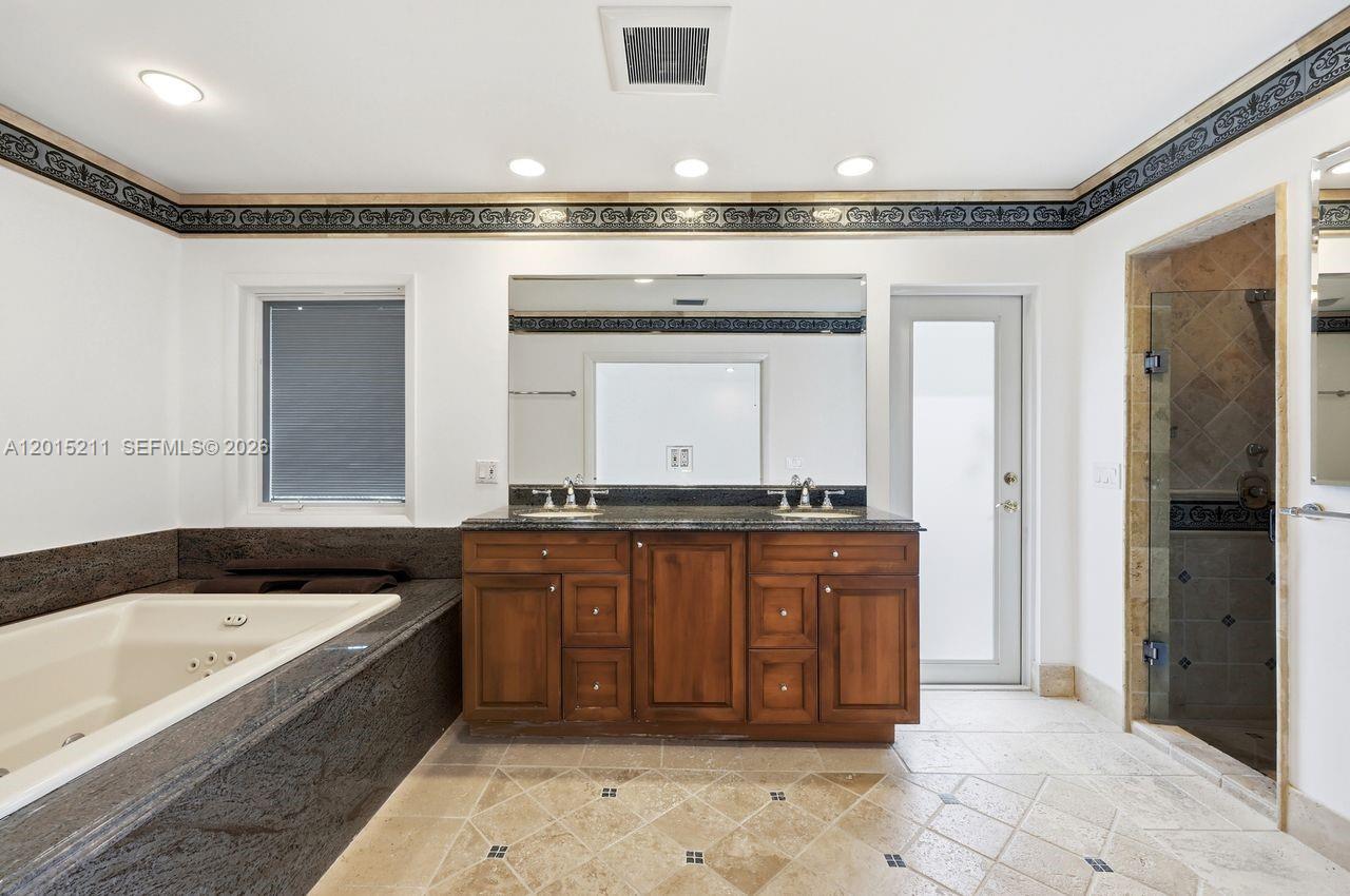 13060 SW 70th Ave Pinecrest, FL 33156