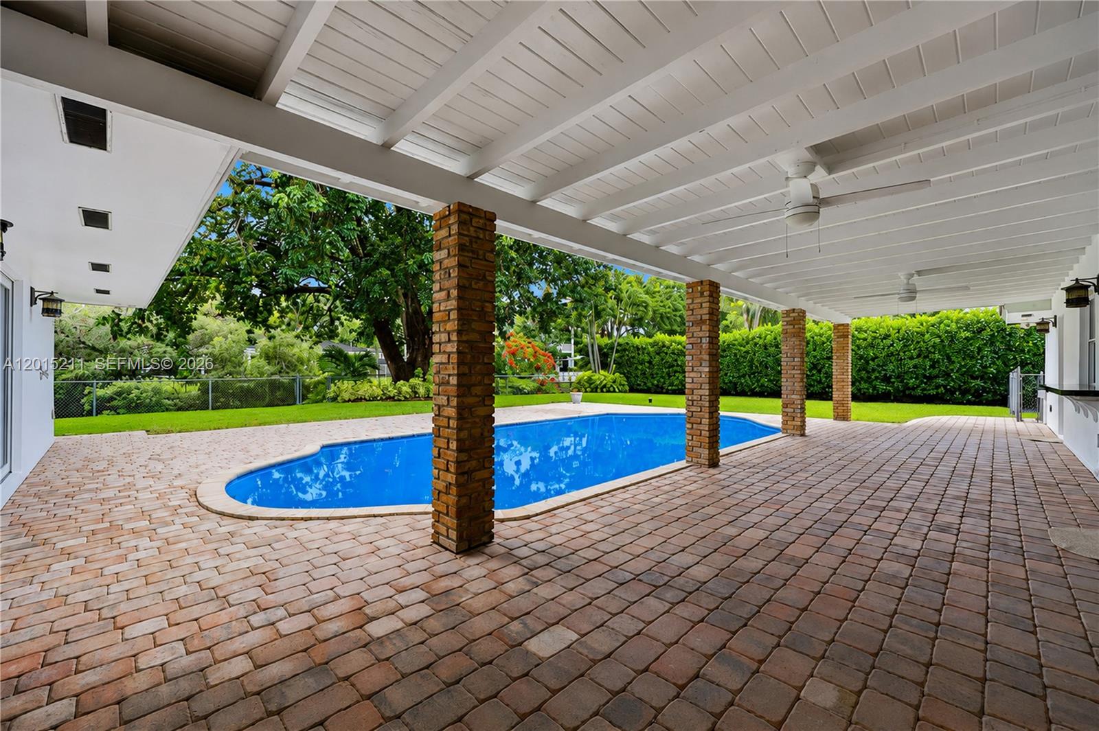 13060 SW 70th Ave Pinecrest, FL 33156