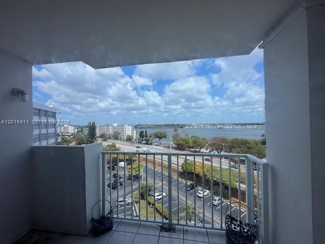 1200 NE Miami Gdns Dr #912W