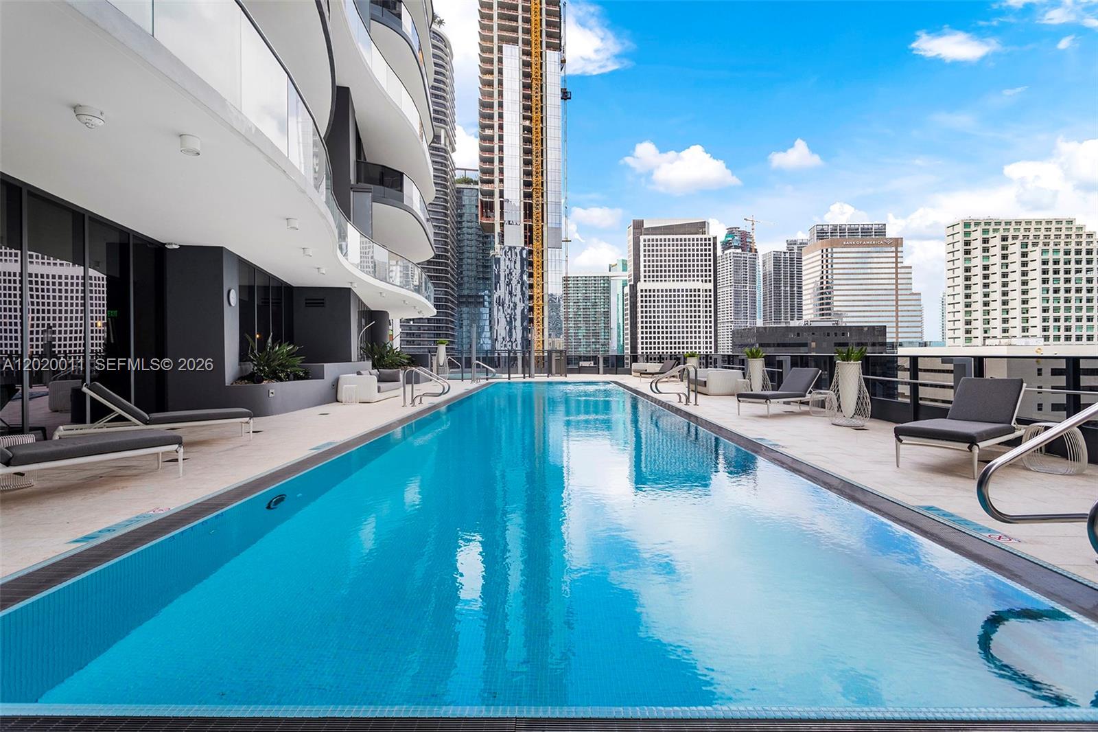 image Brickell Flatiron36