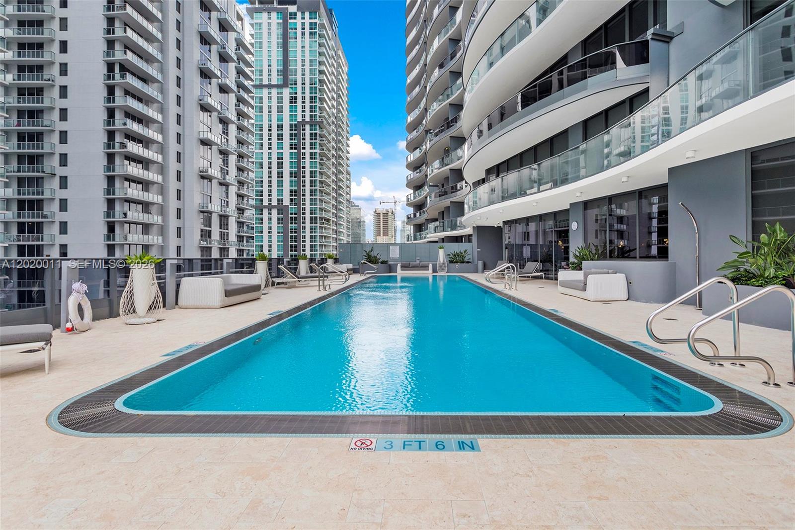 image Brickell Flatiron37