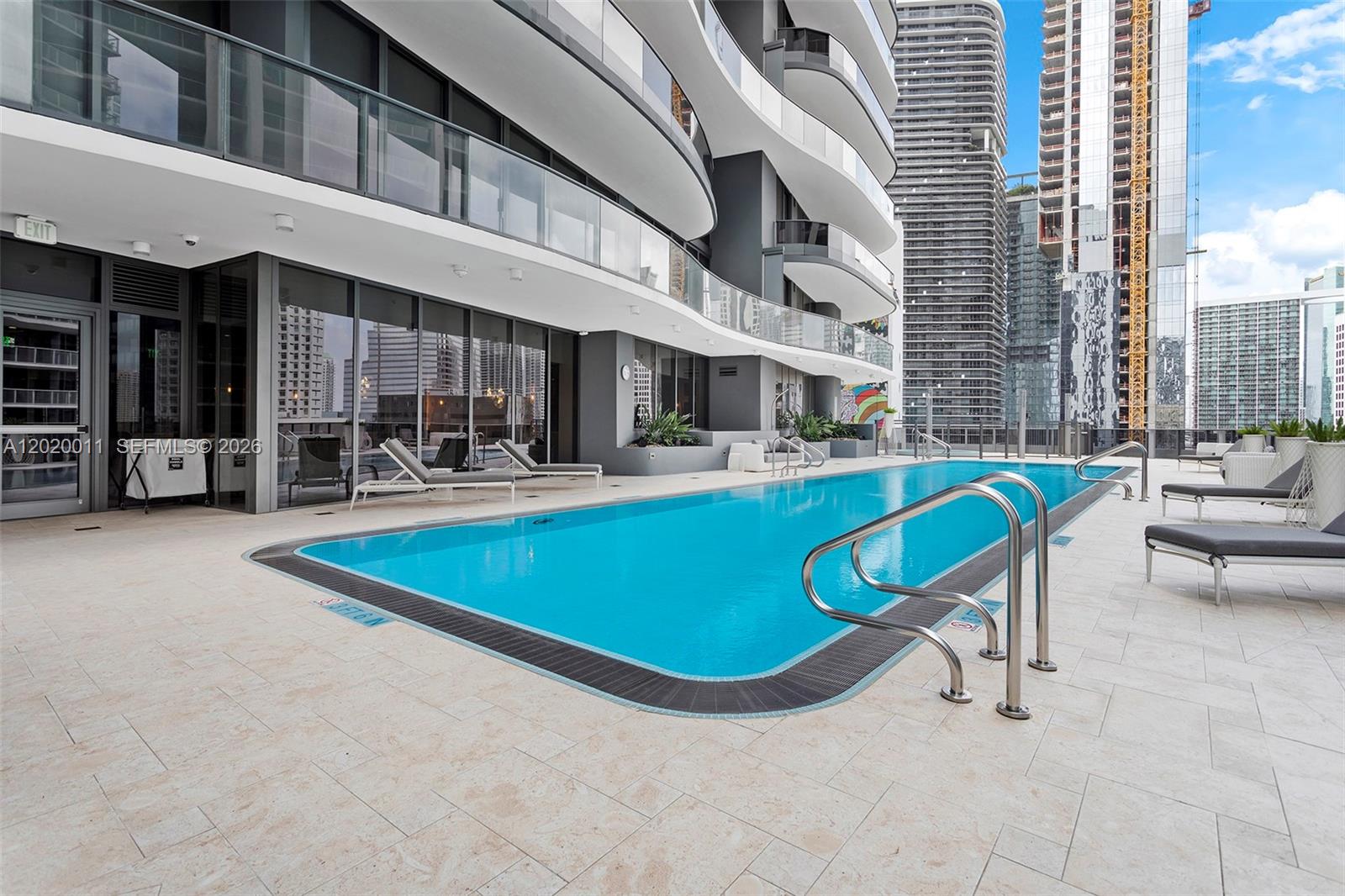 image Brickell Flatiron46